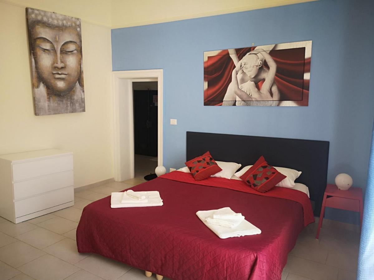 Il Da Vinci Casa Vacanze Giovinazzo Luaran gambar