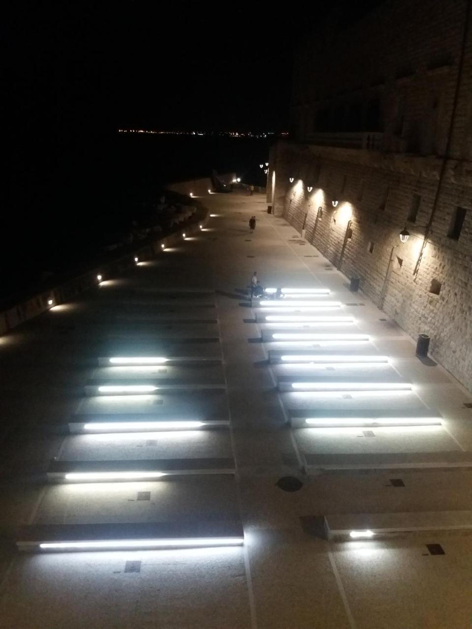 Il Da Vinci Casa Vacanze Giovinazzo Luaran gambar