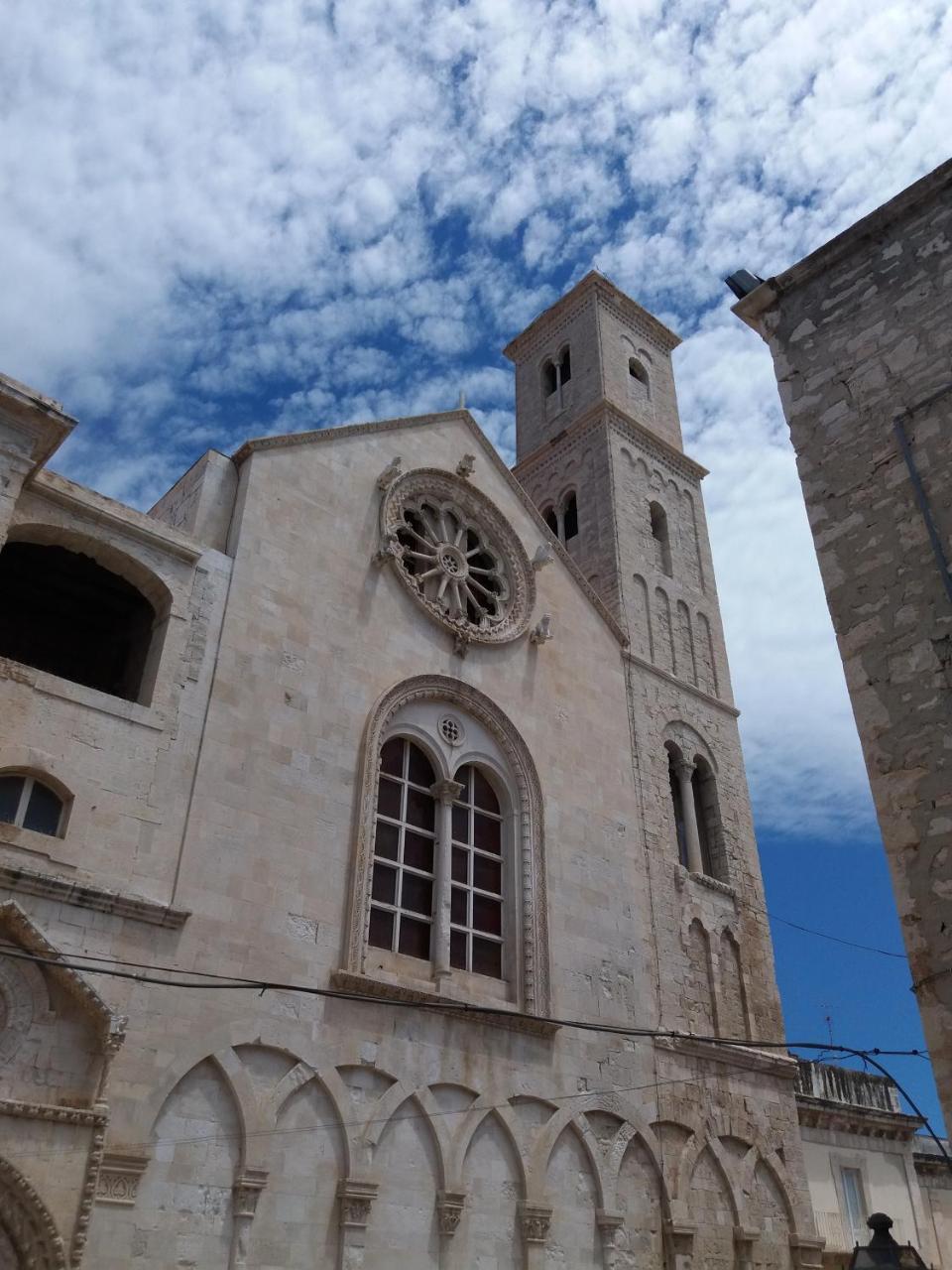 Il Da Vinci Casa Vacanze Giovinazzo Luaran gambar